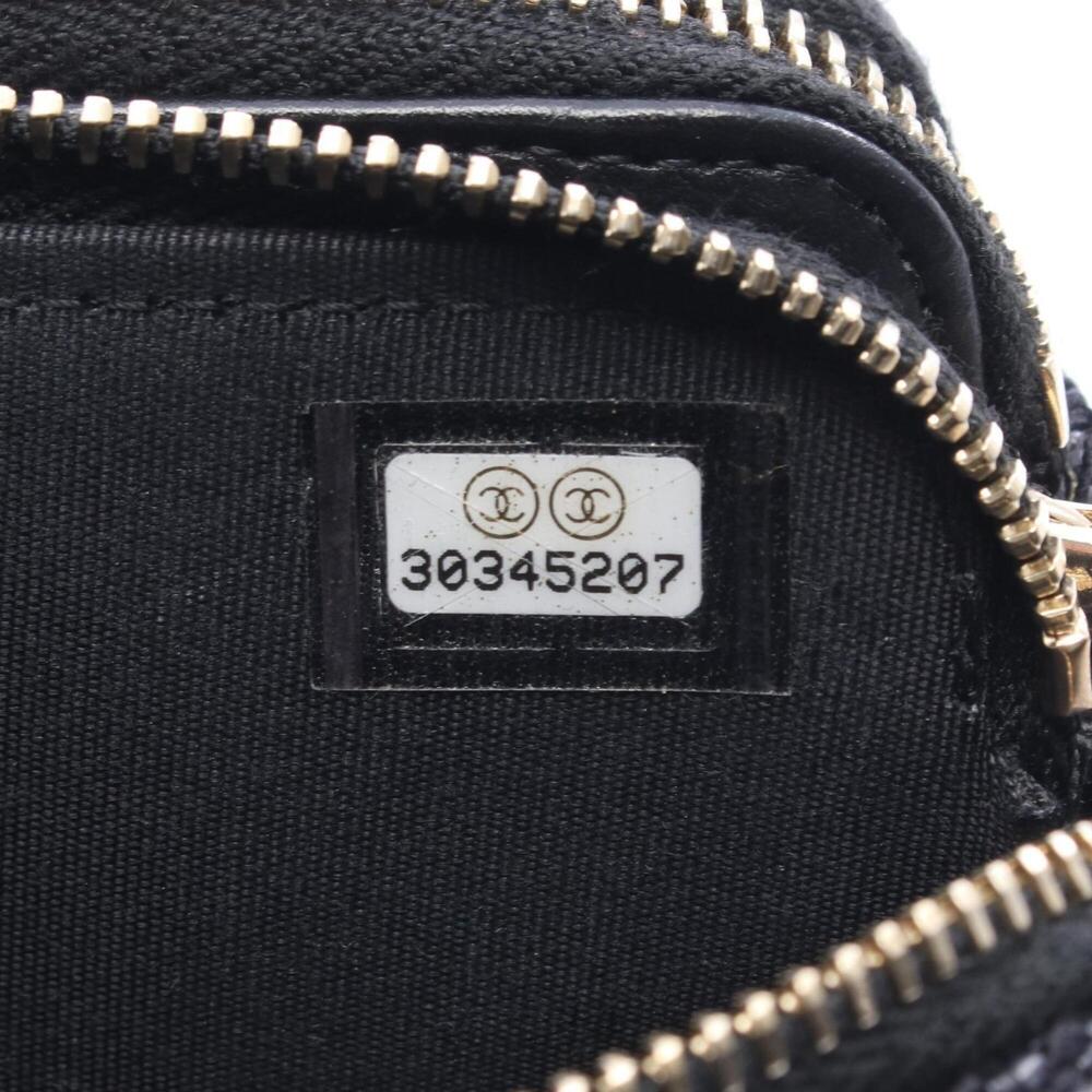 CHANEL Blue Leather Deauville Shoulder Bag - Picture 5 of 8